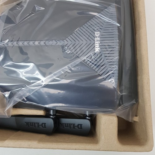 D-Link DIR-3040-US WiFi Router AC3000 Mesh Smart MU-MIMO Tri Band Gaming Mesh - Picture 13 of 17