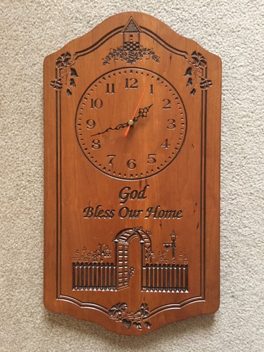 Placca da parete quarzo legno di ciliegio intagliata P. Graham Dunn con orologio al quarzo - Foto 1 di 8