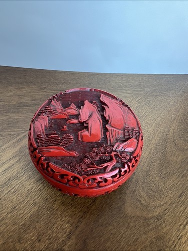 Vintage Oriental Finely Carved Cinnabar Laquered Trinket Box - Picture 7 of 7