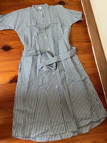 Boss Shirt dress, Size 4, blue white stripes , short sleeve, belt