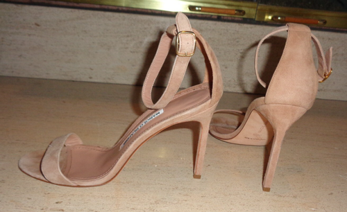 STUNNING NEW $895 MANOLO BLAHNIK TAUPE SUEDE SANDALS / HEELS - Picture 8 of 14