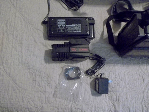 Vintage MINT SHARP VL-L17OU Zoom 8 HQ CAMCORDER -  Estate Item - Picture 7 of 13