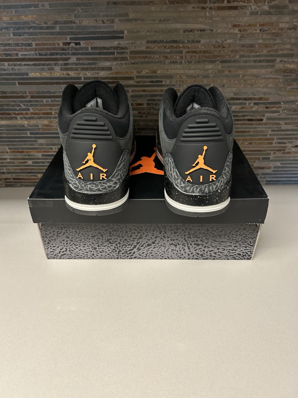 Picture 4 of 5