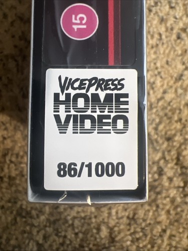 NEU - Vice Press Escape From New York VHS (Limited Slipcase Edition) #86/1000 - Bild 4 von 8