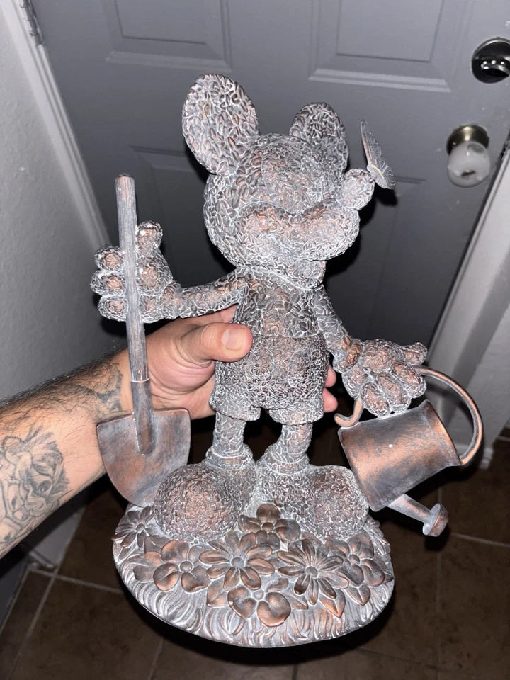 "Estatua de jardín Disney Festival de flores y jardines 2013 exclusiva de Epcot 12"" de alto" Foto 3 de 4