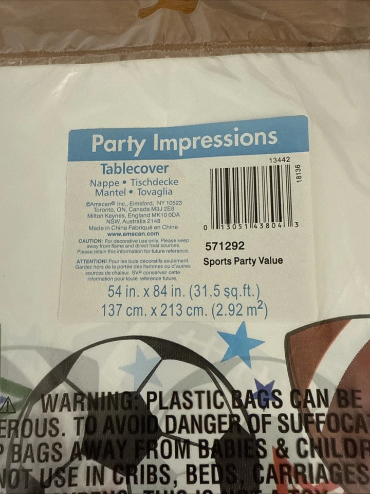 Fundas de mesa de plástico para cumpleaños con temática deportiva - 54" X 84" decoración de fiesta de cumpleaños Foto 3 de 4