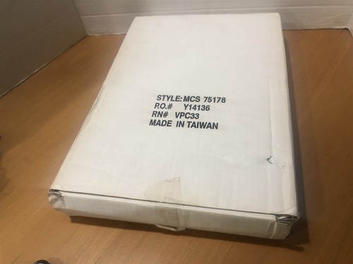 Juego de fichas y cartas de póker Marlboro vintage ¡¡NUEVO EN CAJA!!! - Imagen 4 de 4