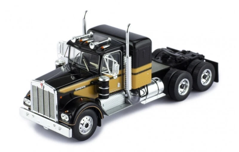 Ixo 1/43 1976 Kenworth W900 Black Trans Am 7000 Smokey And The Bandit Tr144 - Image 2 of 4