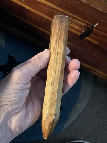 PRIMITIVE 8”x 1-1/4” Hand Carved 8-Sided Polished WOOD “FAUX PENCIL”Marked “LCB” - Picture 6 of 8