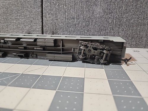 AHM HO Scale #1930 NY New York Central NYC "Imperial Court" Passenger Car LNiB - Picture 13 of 17