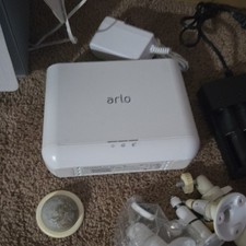 Arlo pro 3 Wireless IP Cameras System White w/ Mounts, Batteries, Charger