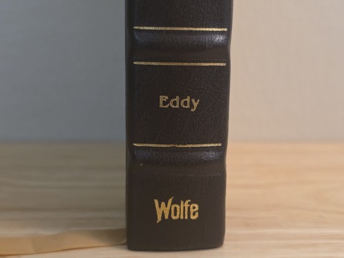Hunting The Alaska Brown Bear By Eddy, Wolfe Ed. 1988 HC - Picture 2 of 10