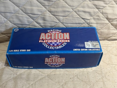 ACTION PLANINUM SERIES Kyle Petty #42 Coors Light 1996 1:24 Nascar Diecast CAR - Picture 1 of 12