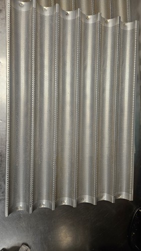 Lot Of  2 Chicago Metallic Uni-Lock Perf. Aluminum 6-Mold Baguette Pan - Picture 2 of 6