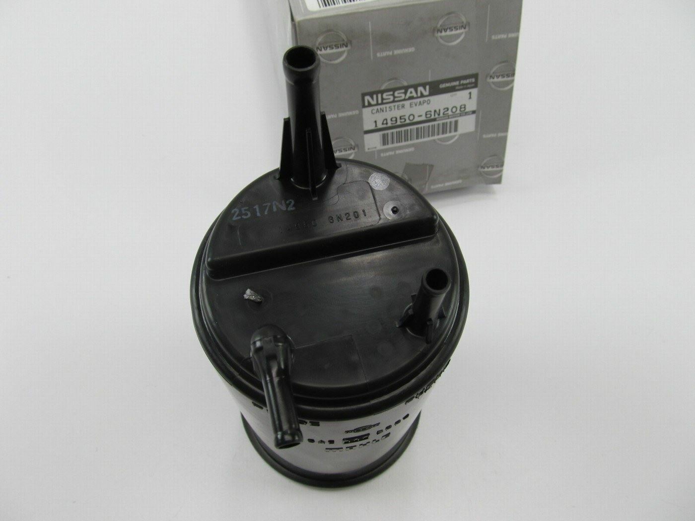 NEW GENUINE Charcoal Fuel Vapor Canister For 2012-2013 Infiniti M37  149506N208