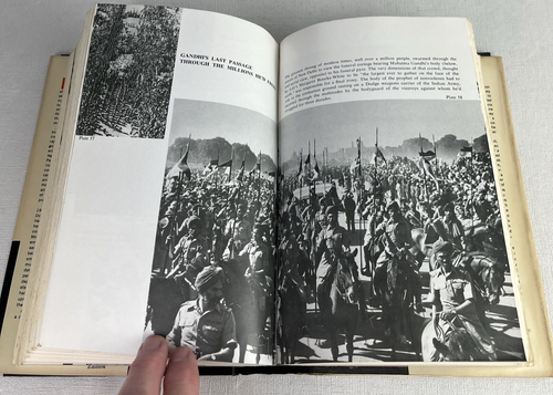 FREEDOM AT MIDNIGHT By Larry Collins & Dominique Lapierre HCDJ 1975 - Picture 8 of 10