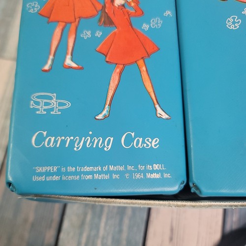 VTG 1964 Mattel Barbie Sister SKIPPER DOLL CARRY CASE Blue W/Multiple Outfits - Picture 17 of 22