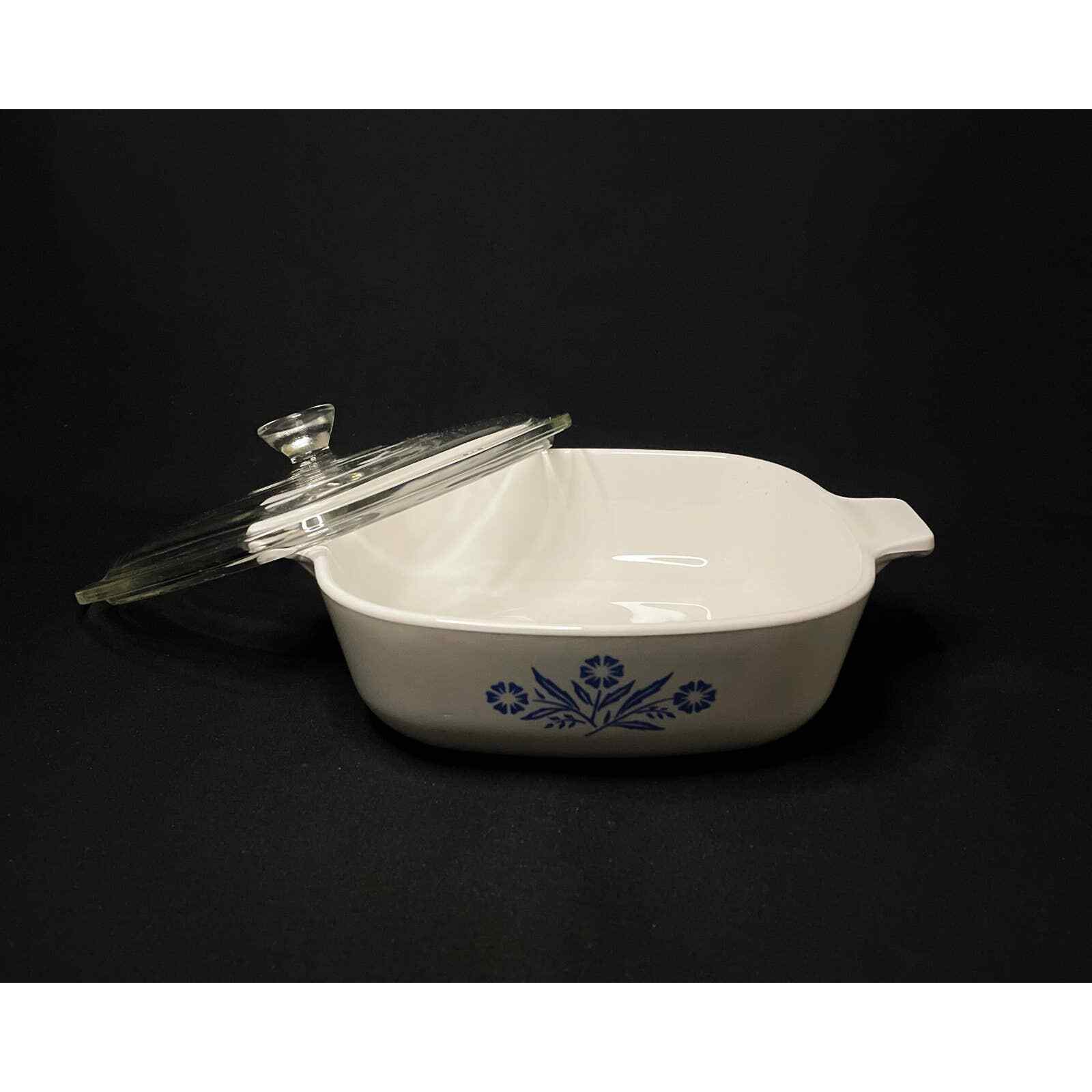 Vintage 60's Corningware 1 qt with Lid Pattern - Cornflower P-1-B