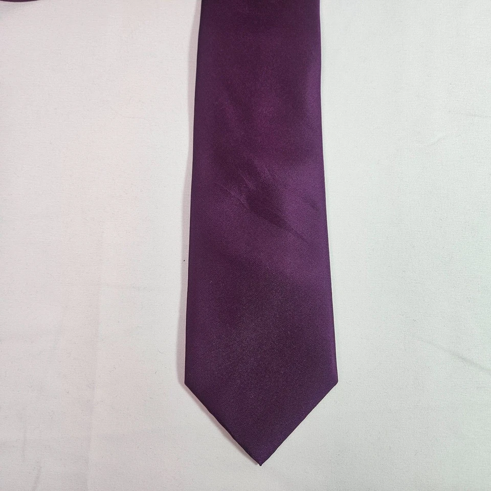 Corbata de seda 100% Saddlebred Morada 3.25" x 59" Foto 3 de 4