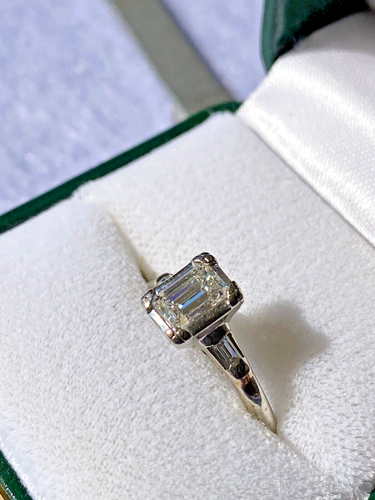 Vintage 14K White Gold Natural Diamond Ring w/ 1.0 Ct Emerald Cut + 2 Baguette - Picture 3 of 22