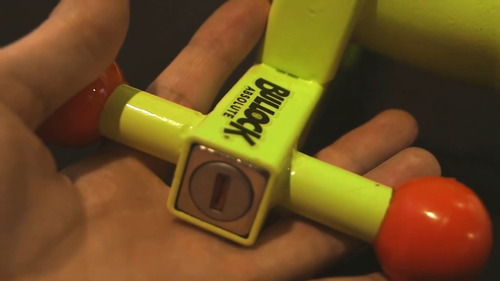 Bullock Absolute Antifurto Meccanico per Auto Universale, Blocca Pedale Volante - Video 1 di 1