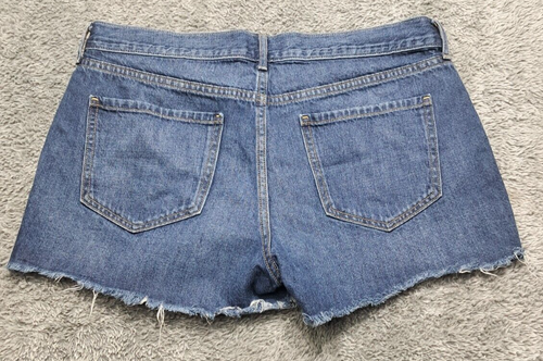Old Navy Shorts Womens Sz 8 Denim Blue Jeans Distressed Stretch Cut-Offs Regular - Picture 7 of 11