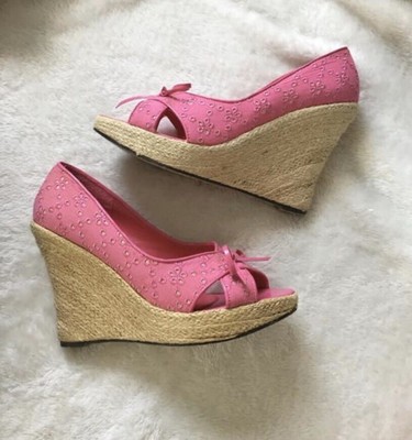 fuchsia wedge shoes