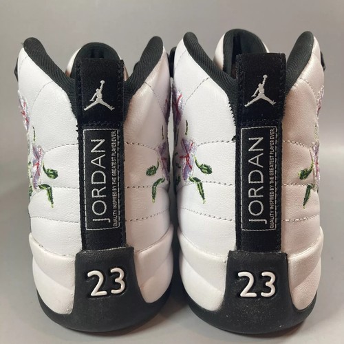 Talla 5.5Y - 2022 Nike Air Jordan 12 Retro GS Floral Overgrown Vines DR6956 100 - Imagen 4 de 7