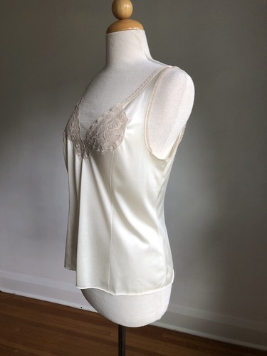 FLAWLESS VTG VANITY FAIR Ivory Nylon & Lace Camisole Lingerie Top SZ 34 - Picture 9 of 11