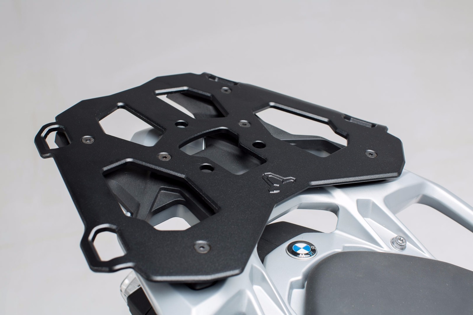 Porte-bagages SW-Motech ALU-RACK noir pour support d'origine BMW S 1000 XR