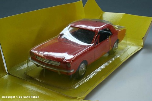 ANTICO modello da collezione di ERTL FORD MUSTANG 1:25 probabilmente del 1970 - Foto 5 di 8