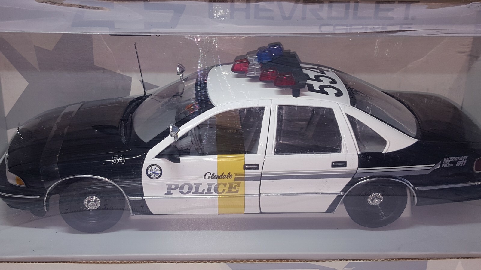 1 18 UT GLENDALE polizia CHEVROLET CAPRICE 1 18 UT GLENDALE polizia CHEVROLET CAPRICE
