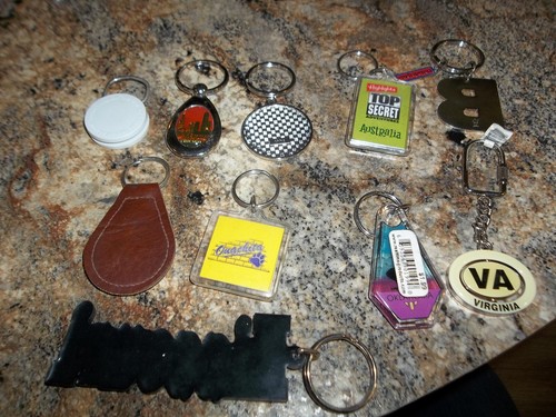 Lot of 10 Assorted Novelty Souvenir Marketing Tourist Destination Keychains - Picture 2 of 6