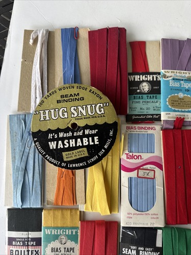 Lotto di 46 confezioni vintage Bias Tape Rick Rack rilegatura cucitura per lo più mai aperte - Foto 2 di 9