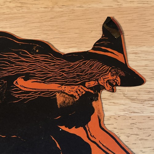 Vintage Beistle Halloween Die Cut 1930s Cardstock Witch & Black Cat On Broom - Picture 2 of 18
