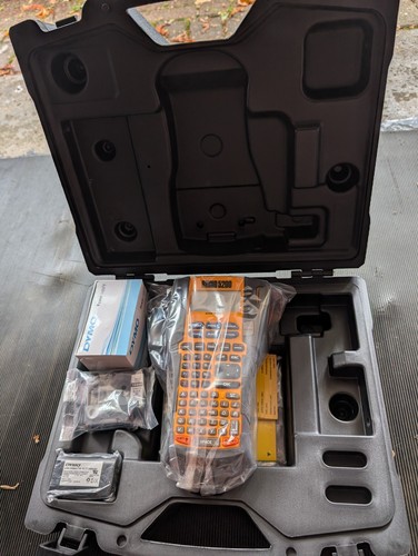 Dymo Rhino 5200 Industrie Etikettiergerät und Etikettiermaschine Kit mit Koffer