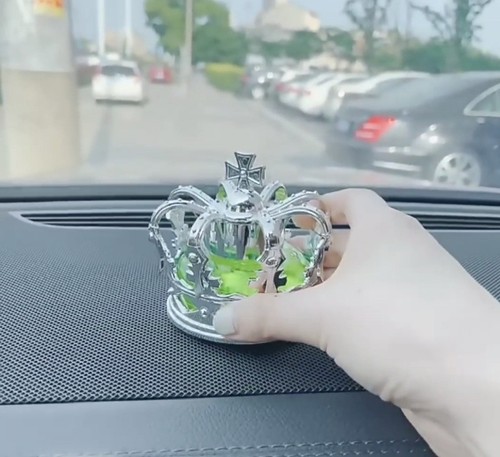 NEW King Queen Crown Car Gold 👑  Liquid Air Freshener Decanter for Dashboard  - Picture 9 of 14
