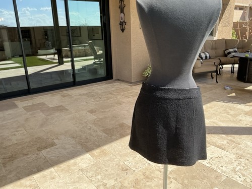Milly Of New York Black and Gold Wool Skirt With Buttons Size 8 - Picture 5 of 6