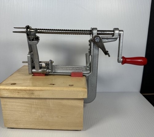 The Pampered Chef Apple Peeler Corer Slicer With Wooden Stand Manual Hand Crank