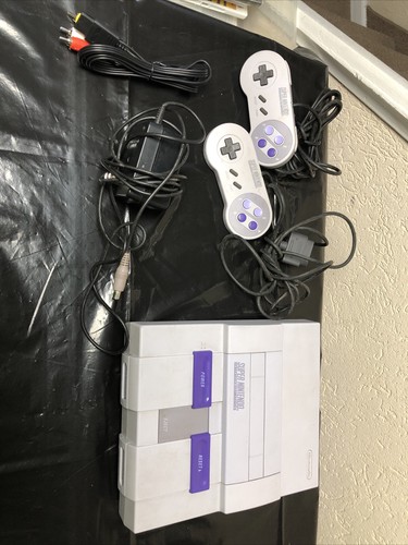 Super Nintendo SNES System TESTED WORKING Complete SNS-001 w/ Controllers
