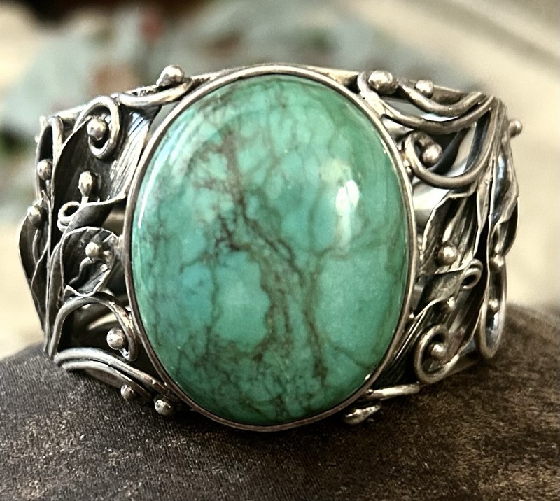 Sterling Silver Handmade Oval turquoise Lilly Flower 6.5" Bracelet - 114g