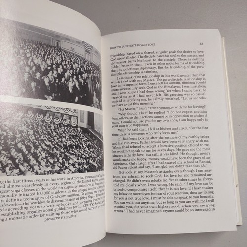 The Divine Romance by Yogananda, Paranahansa. 014 - Imagen 9 de 10