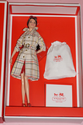 Barbie Collector Coach Gold Label Doll x8274 Mattel 2013 Lara NRFB Designer