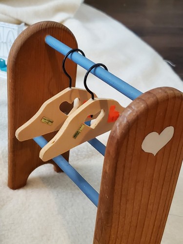 VTG 80s Mattle The Littles Dollhouse Diecast Plastic and wood Furniture 21pcs - Picture 11 of 17