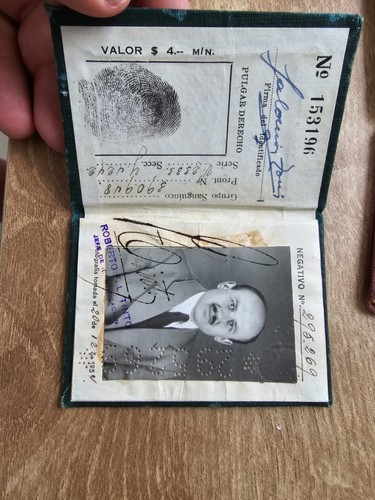 Archivio Ebreo Sopravvissuti all'Olocausto - Argentina ID & Med Scuola Docs anni 40-50 - Foto 8 di 17