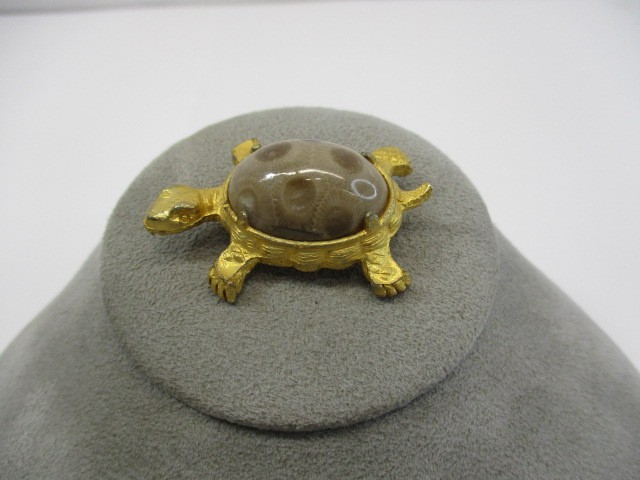 Picture 4 of 16