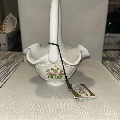Vtg Fenton Milk Glass Basket Hand Painted Signed Weave Design Violets in Snow