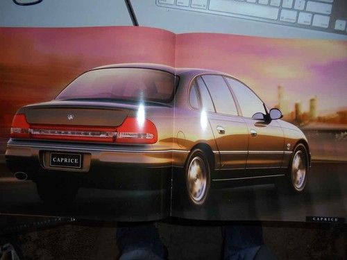 1999 HOLDEN WH STATESMAN & CAPRICE Large Format Prestige 32p Brochure COMMODORE - Picture 4 of 4