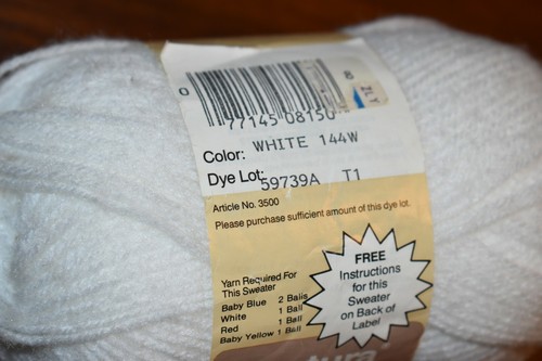 Natura Sport & Baby Wintuk Yarn 1 Skein 3 Ply Orlon Acrylic 2 oz White - Picture 2 of 3