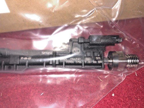 Fuel Hi Pressure Injector W/Clip For BMW E90 F01 F30 F10 F07 F06 F12 X5 GENUINE - Picture 6 of 9